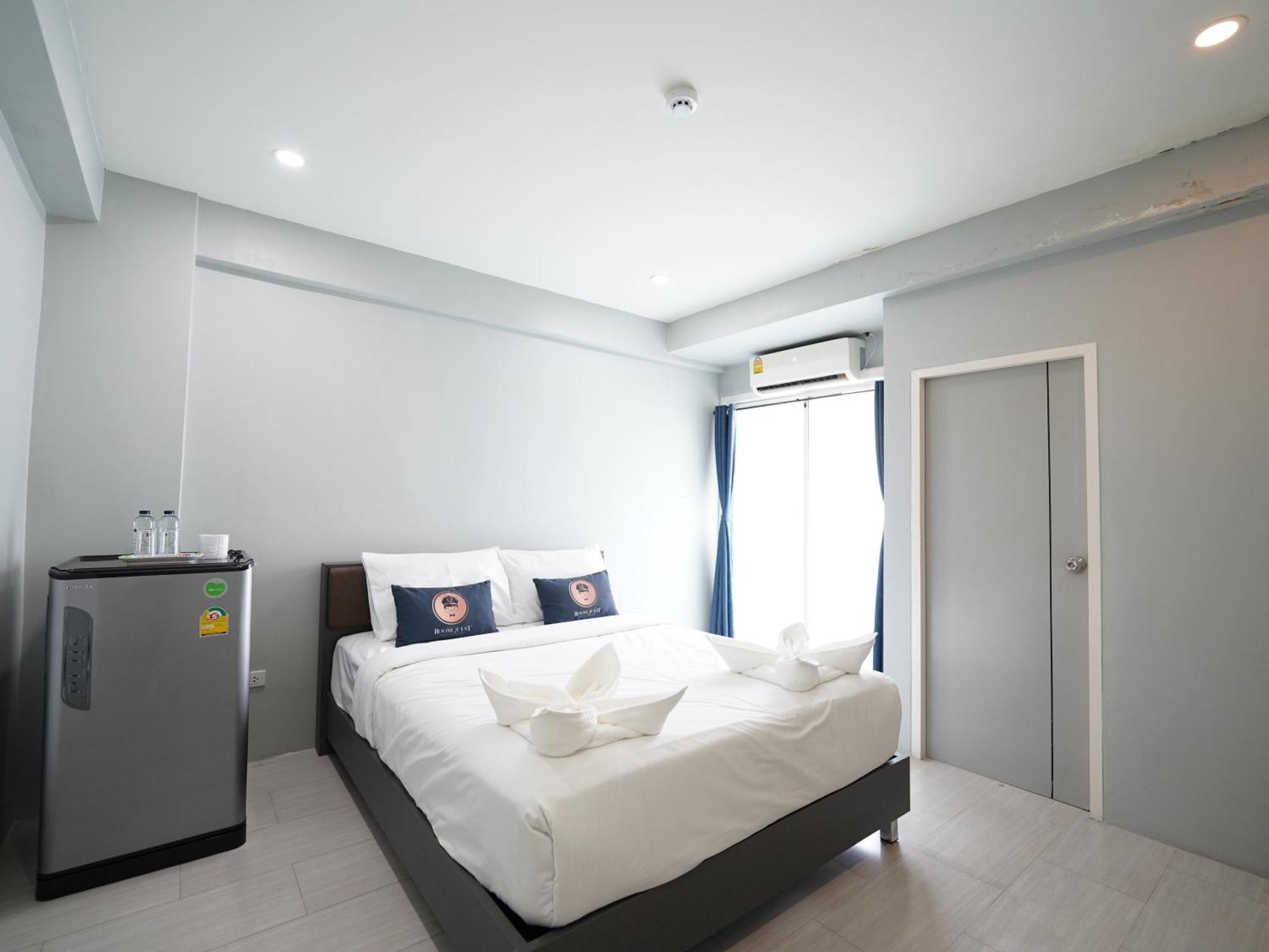 Roomquest Bangkok Don Mueang Airport Pokoj fotografie