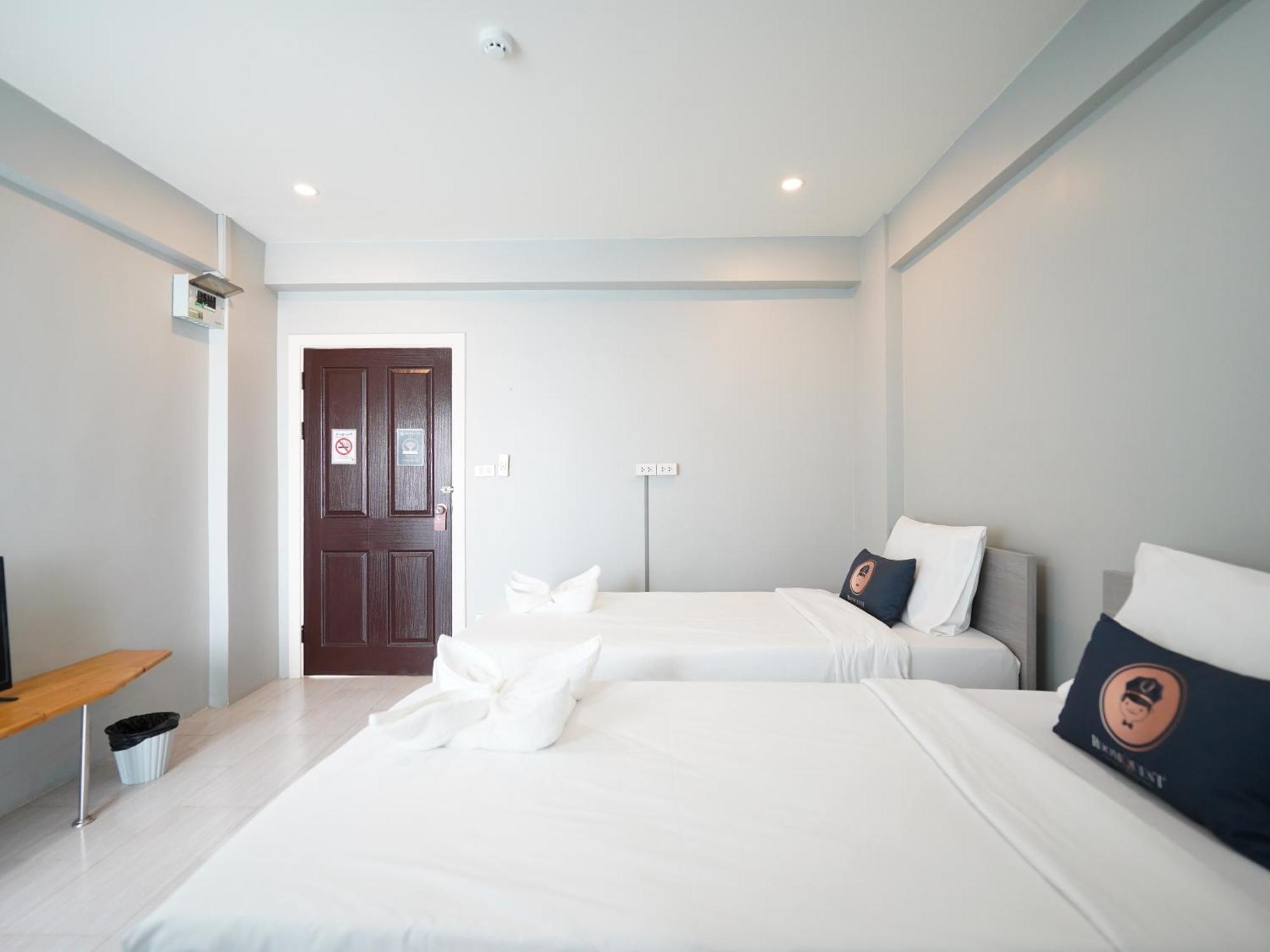 Roomquest Bangkok Don Mueang Airport Pokoj fotografie